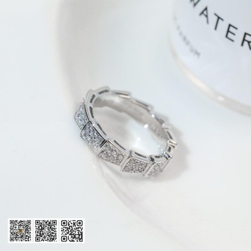 Bvlgari 蛇骨带钻宽版戒指 - Image 8