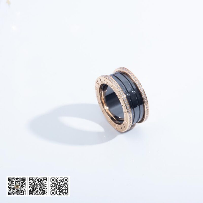 Bvlgari 经典陶瓷镶钻戒指 - Image 7