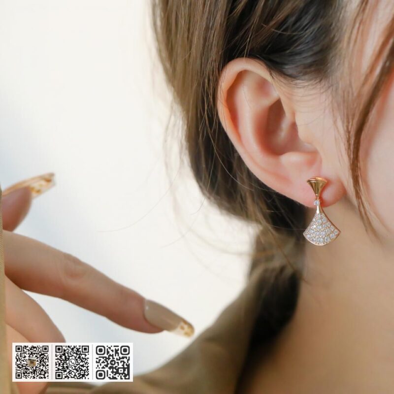 Bvlgari 满钻扇子耳钉 - Image 10
