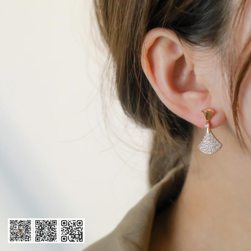 Bvlgari 满钻扇子耳钉 - Image 15