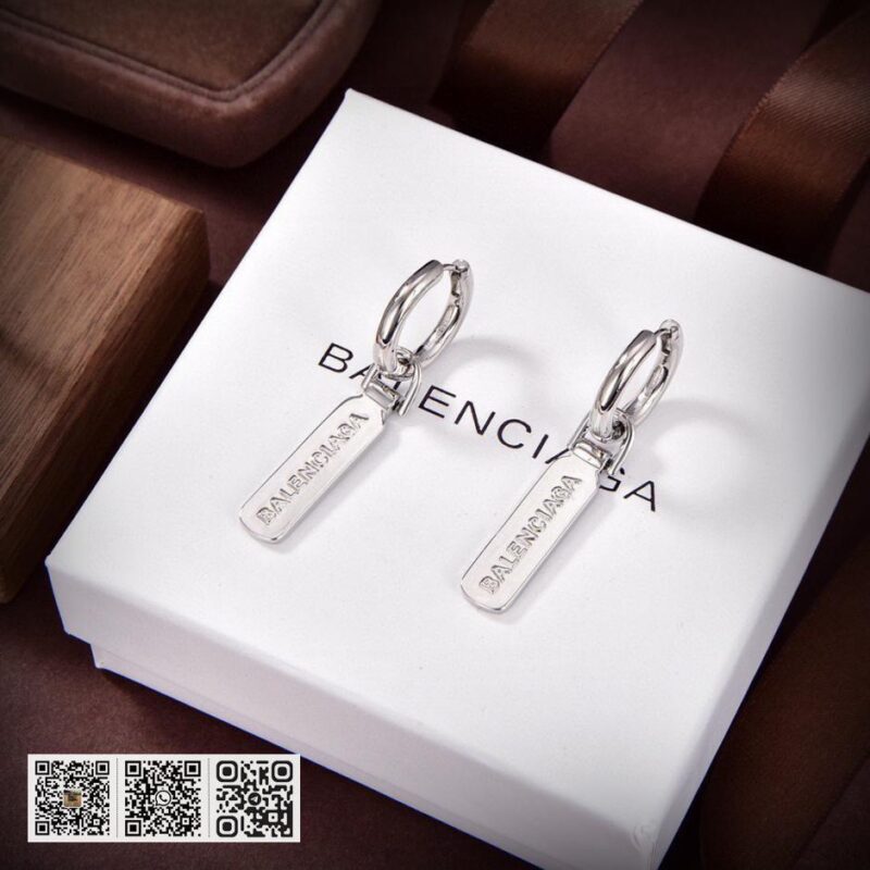 Balenciaga 新耳环 - Image 4