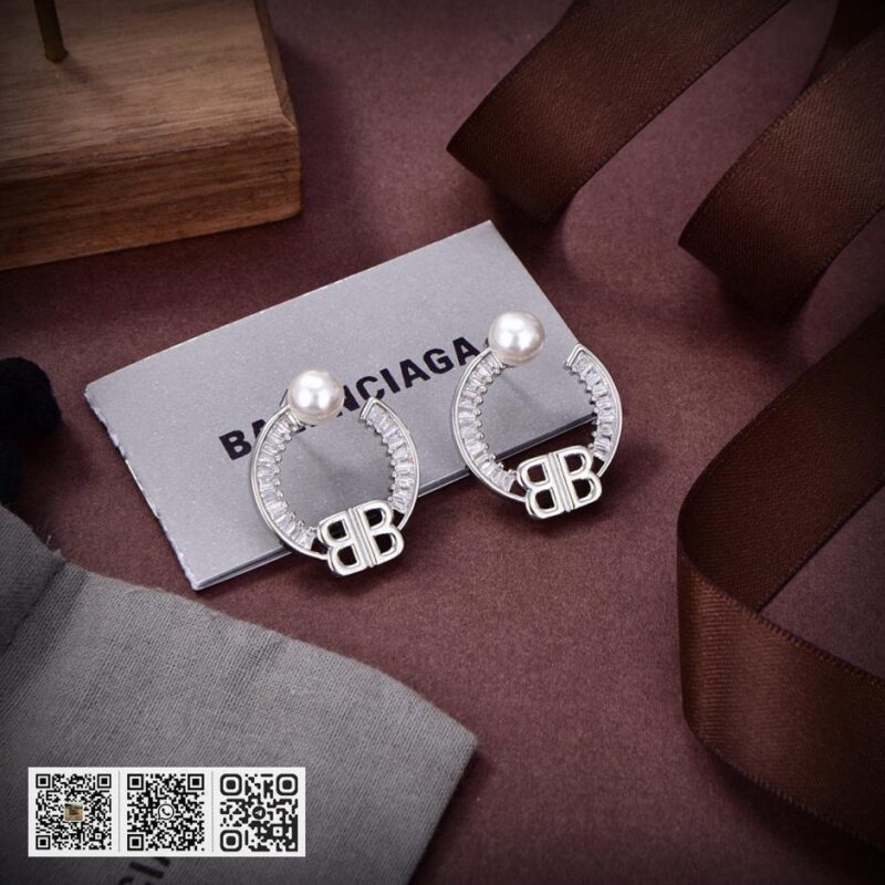 Balenciaga 新耳环 - Image 3