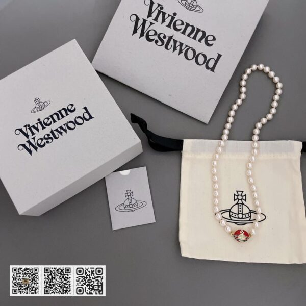 Vivienne Westwood 星球项链
