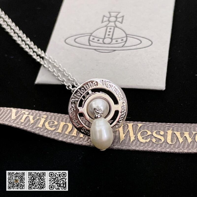 Vivienne Westwood 立体土星项链 - Image 3