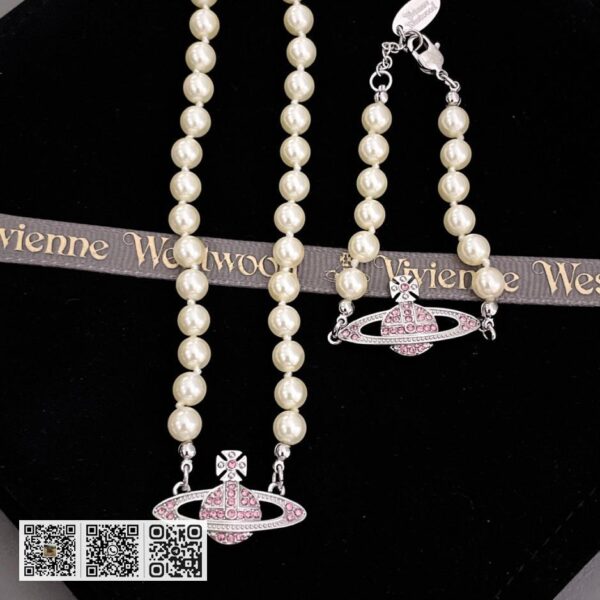 Vivienne Westwood 珍珠套装