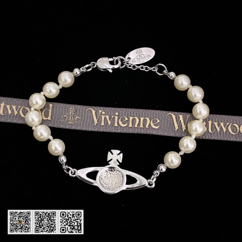 Vivienne Westwood 珍珠套装 - Image 6