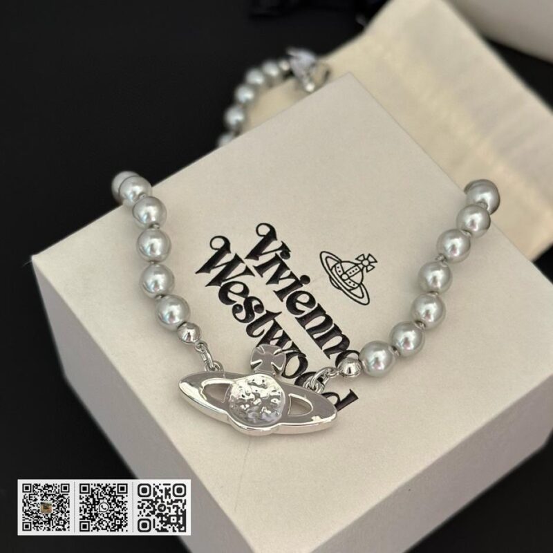 Vivienne Westwood 土星项链 - Image 3