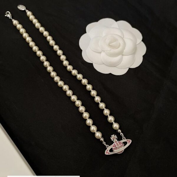Vivienne Westwood 星球项链