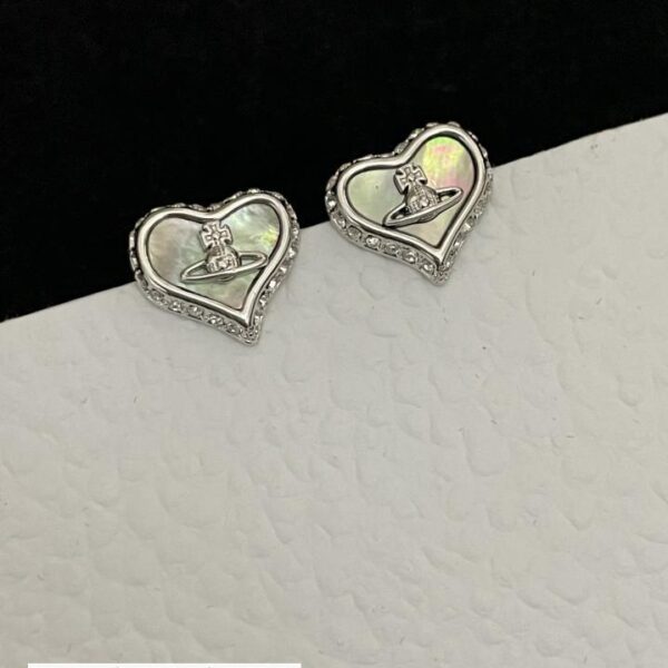 Vivienne Westwood 爱心耳钉