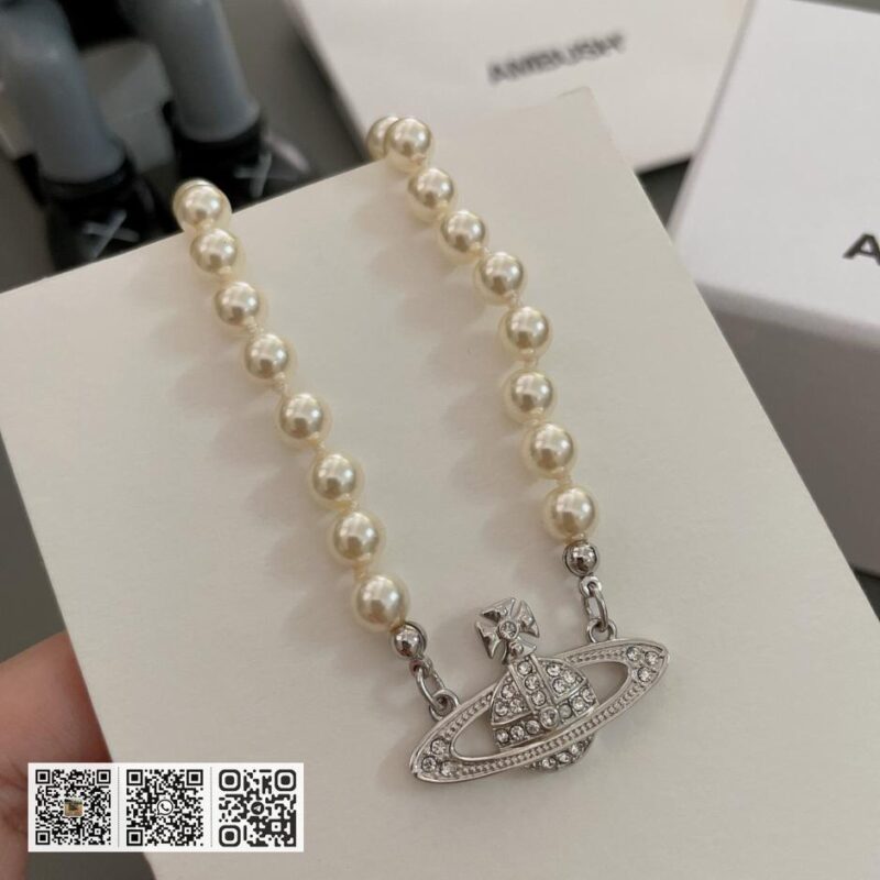 Vivienne Westwood 珍珠套装