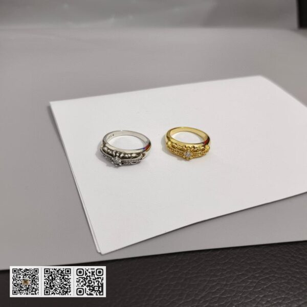 Chrome Hearts 复古镶钻戒指