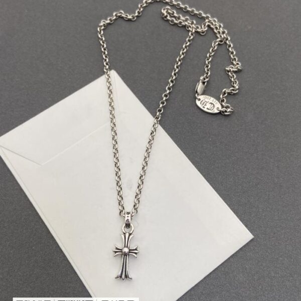 Chrome Hearts 十字架项链