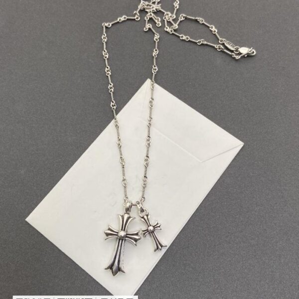 Chrome Hearts 双十字架项链