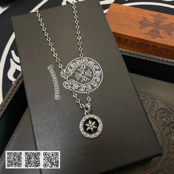 Chrome Hearts 复古8字项链