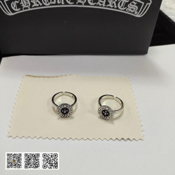Chrome Hearts 戒指