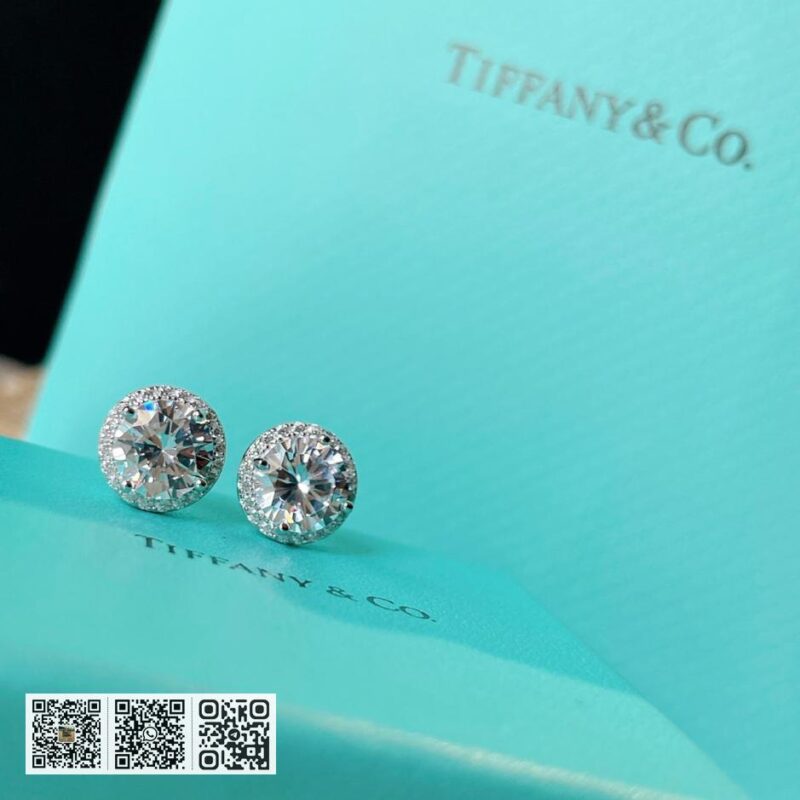 Tiffany 两克拉耳钉 - Image 2