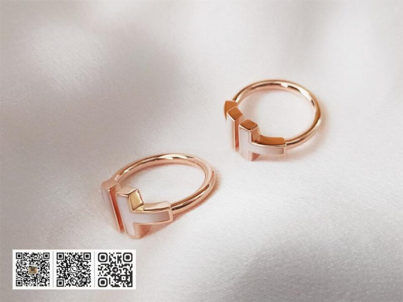 Tiffany 双T全白贝戒指 - Image 4
