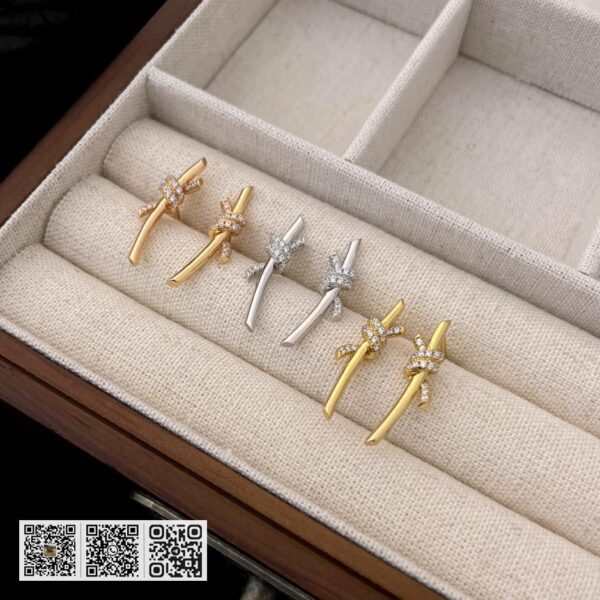 Tiffany T knot系列耳环
