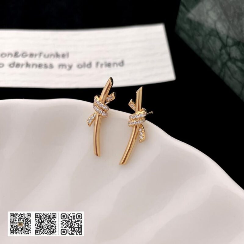 Tiffany T knot系列耳环 - Image 4