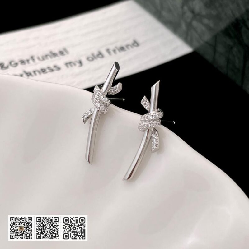 Tiffany T knot系列耳环 - Image 5