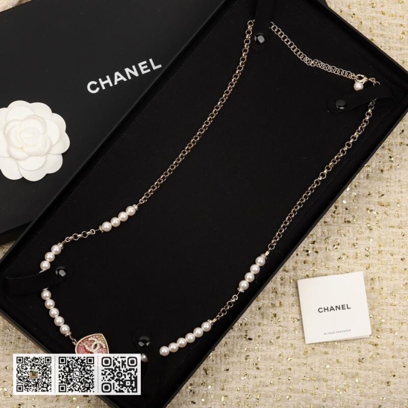 Chanel 23P满钻爱心腰链