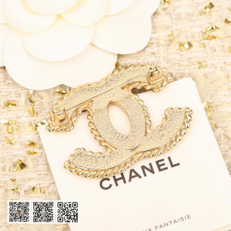 Chanel 滴油双C胸针 - Image 4