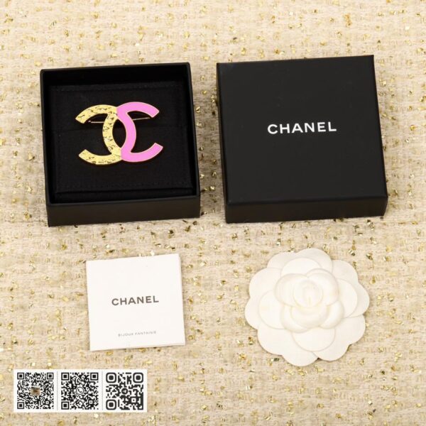 Chanel 双C胸针