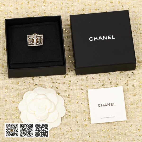 Chanel 三角满钻双c胸针