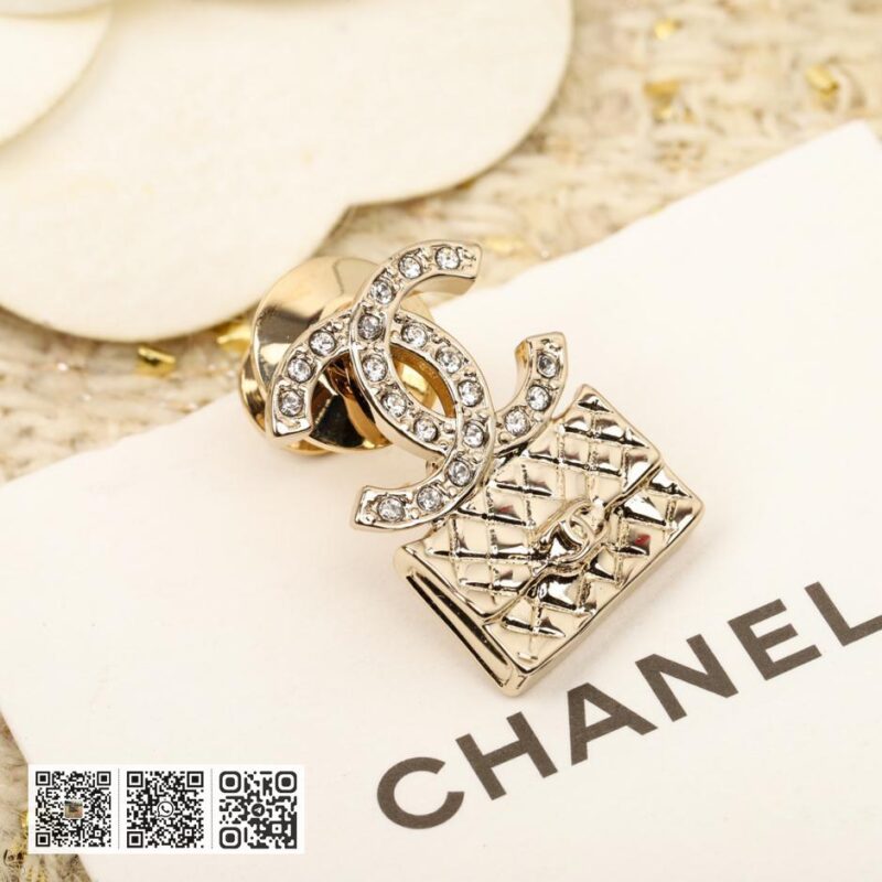Chanel 包包胸针 - Image 6