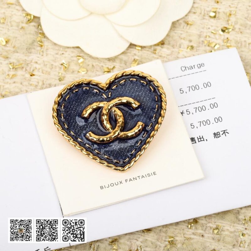 Chanel 牛仔蓝大号爱心胸针 - Image 3
