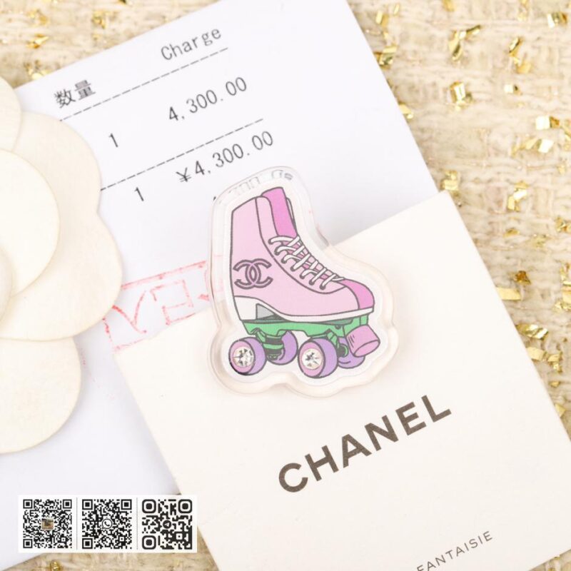 Chanel 溜冰鞋胸针 - Image 3