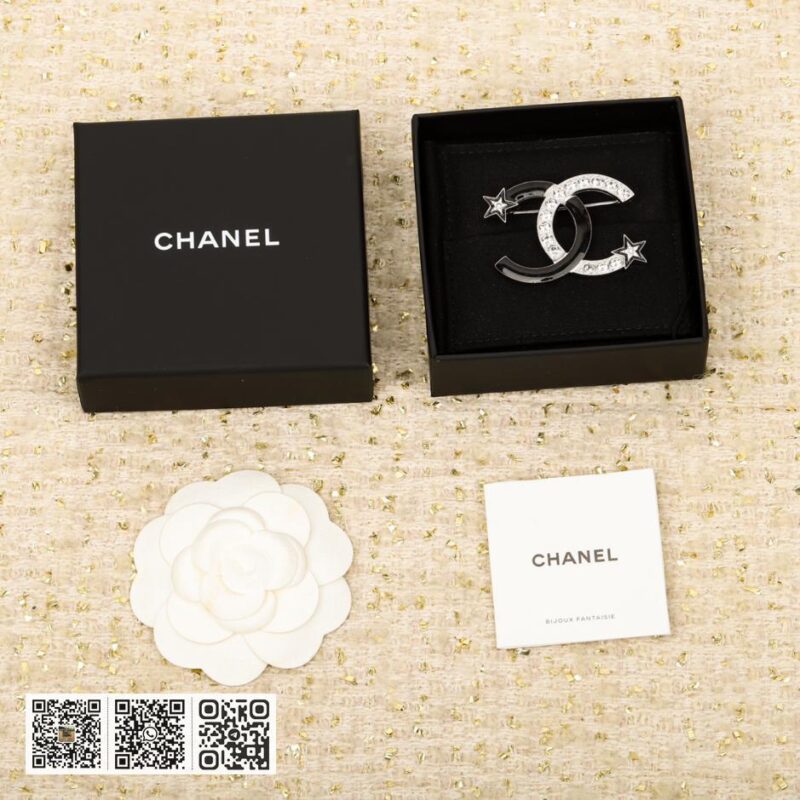 Chanel 星星双c胸针