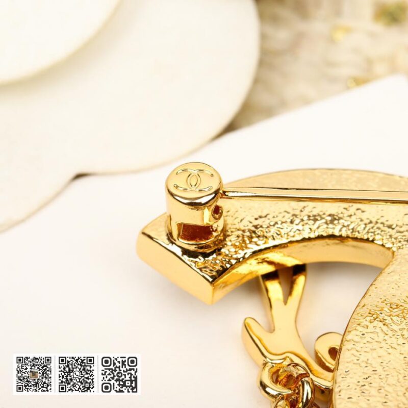Chanel 星空双c胸针 - Image 6