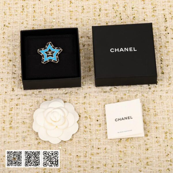 Chanel 星星胸针