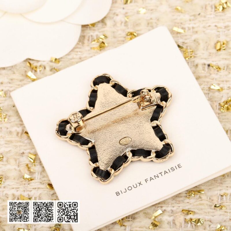 Chanel 星星胸针 - Image 4