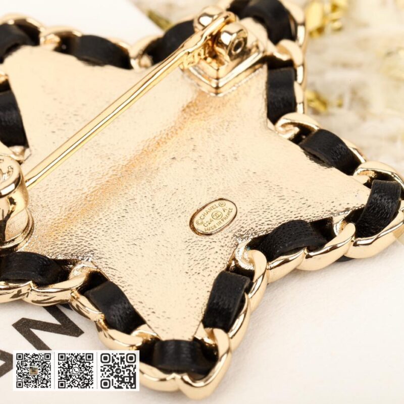 Chanel 星星胸针 - Image 6