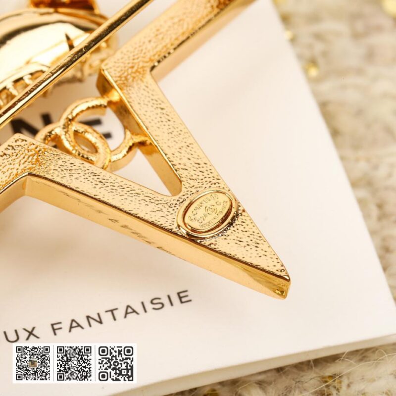 Chanel 溜冰鞋五角星胸针 - Image 6