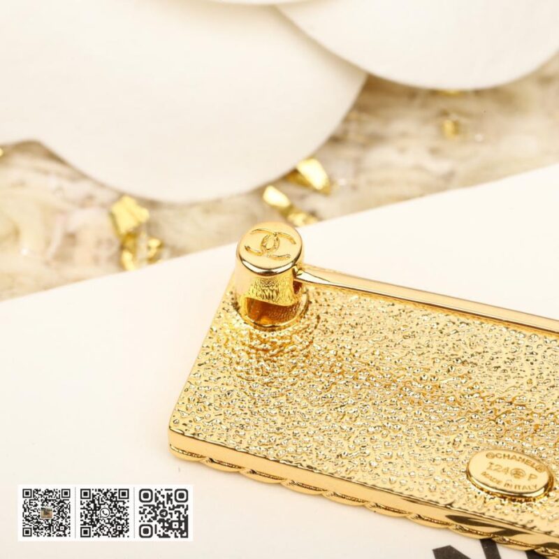 Chanel 牛仔字母方块胸针 - Image 5