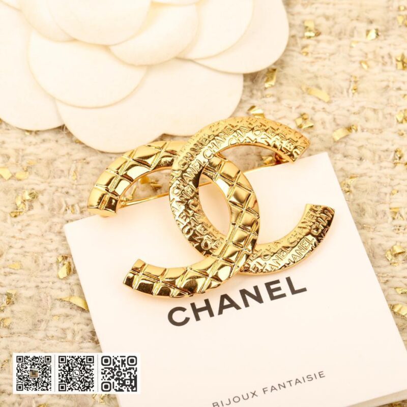 Chanel 浮雕双c胸针 - Image 3