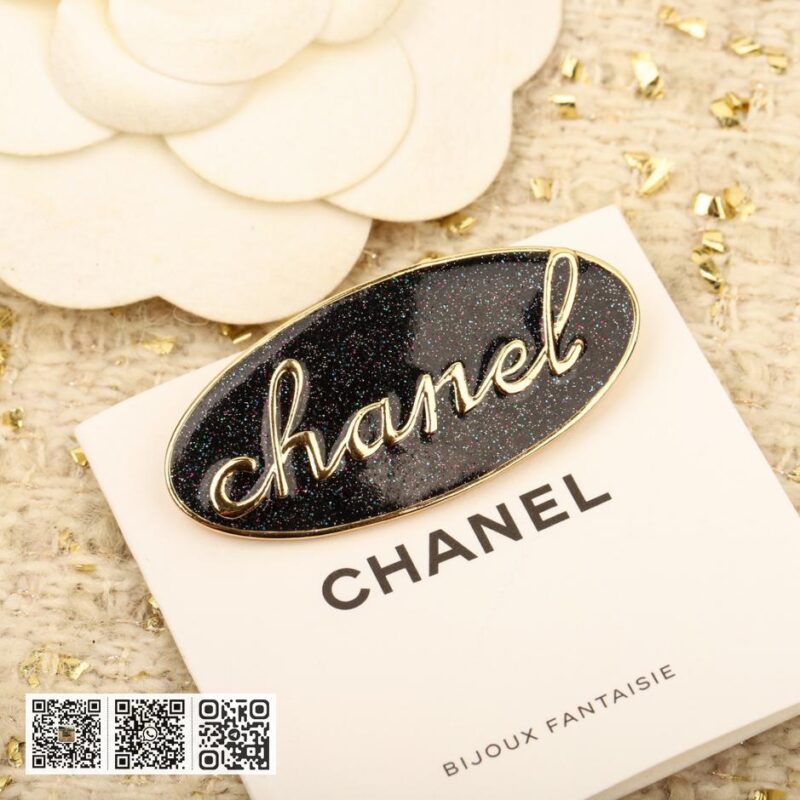 Chanel 英文字母珐琅胸针 - Image 3