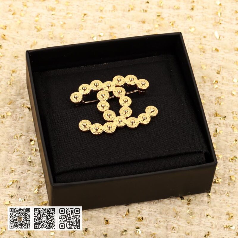 Chanel 纽扣双C胸针 - Image 2