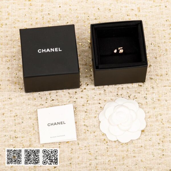 Chanel 5字号戒指