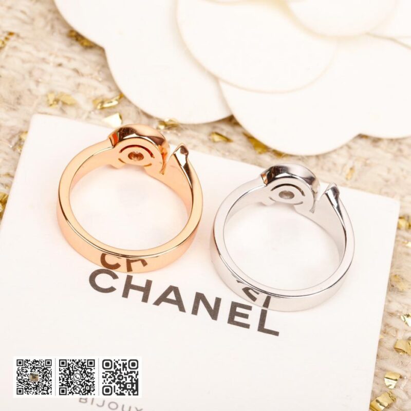 Chanel N°5白金戒指 - Image 4