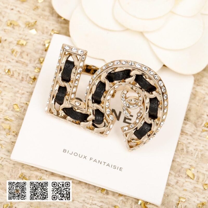 Chanel 5号穿皮戒指 - Image 3