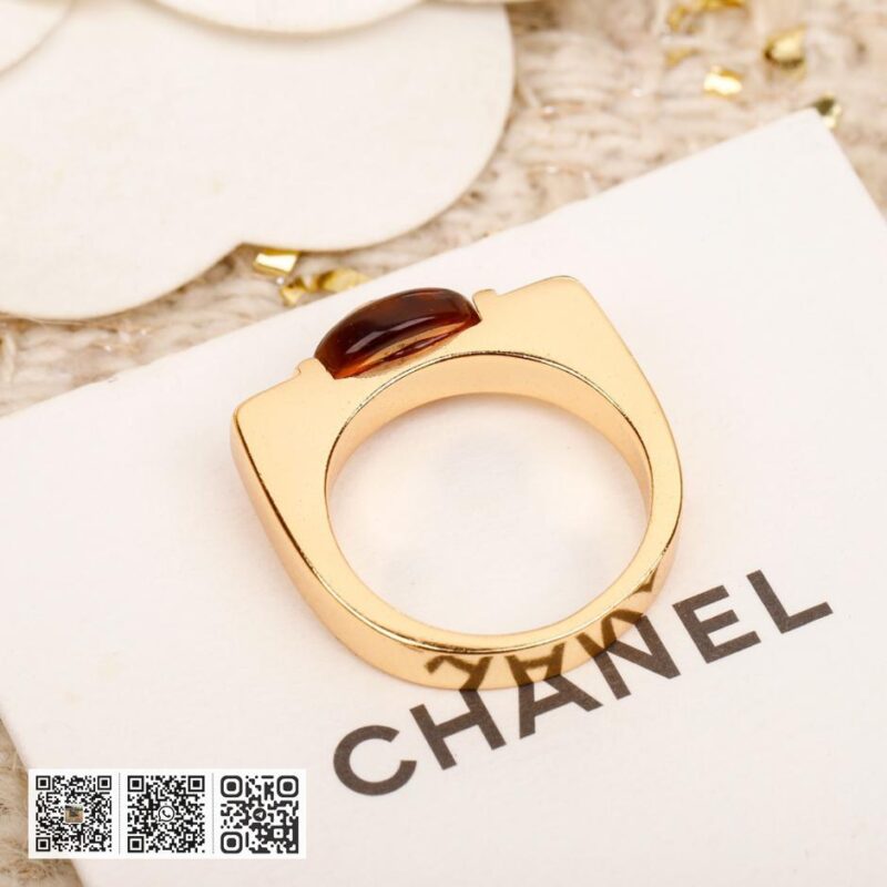 Chanel 小棕豆戒指 - Image 4