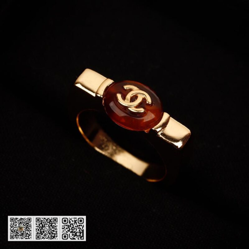 Chanel 小棕豆戒指 - Image 6