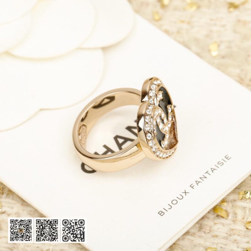 Chanel 撞色黑金爱心戒指 - Image 4