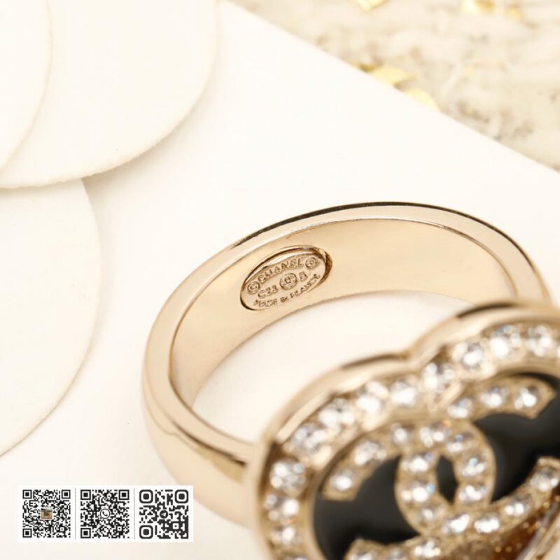 Chanel 撞色黑金爱心戒指 - Image 6