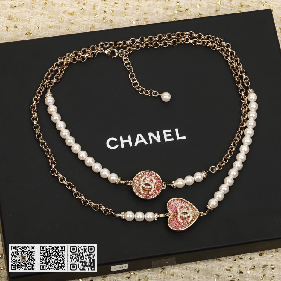 Chanel 23P满钻爱心毛衣链