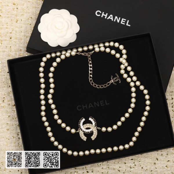 Chanel 经典字母珍珠毛衣链
